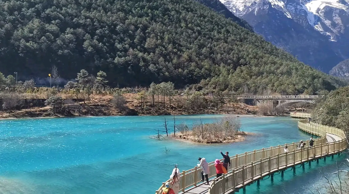 与人潮背道而驰 “反向旅游”走红